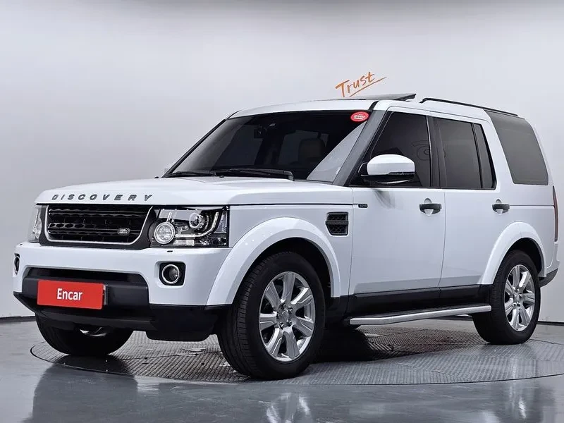 Land Rover Discovery 3.0 Sdv6 Se, снимка 3 - Автомобили и джипове - 56734659