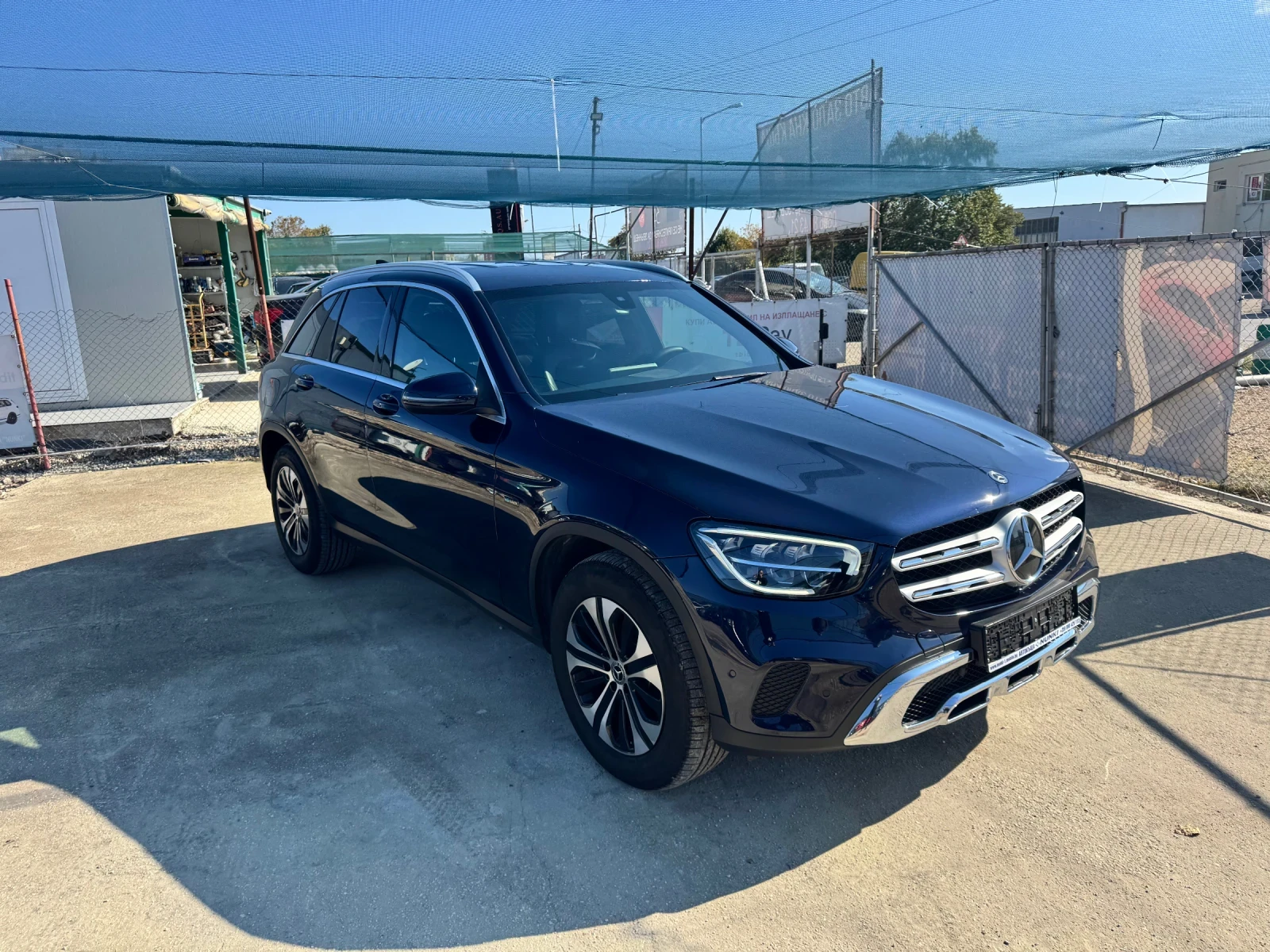 Mercedes-Benz GLC 300 e Plugin hibrid 4 Matic Facelift  - изображение 3