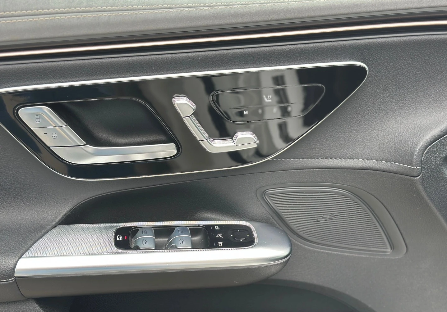 Mercedes-Benz EQE 350+  - изображение 6