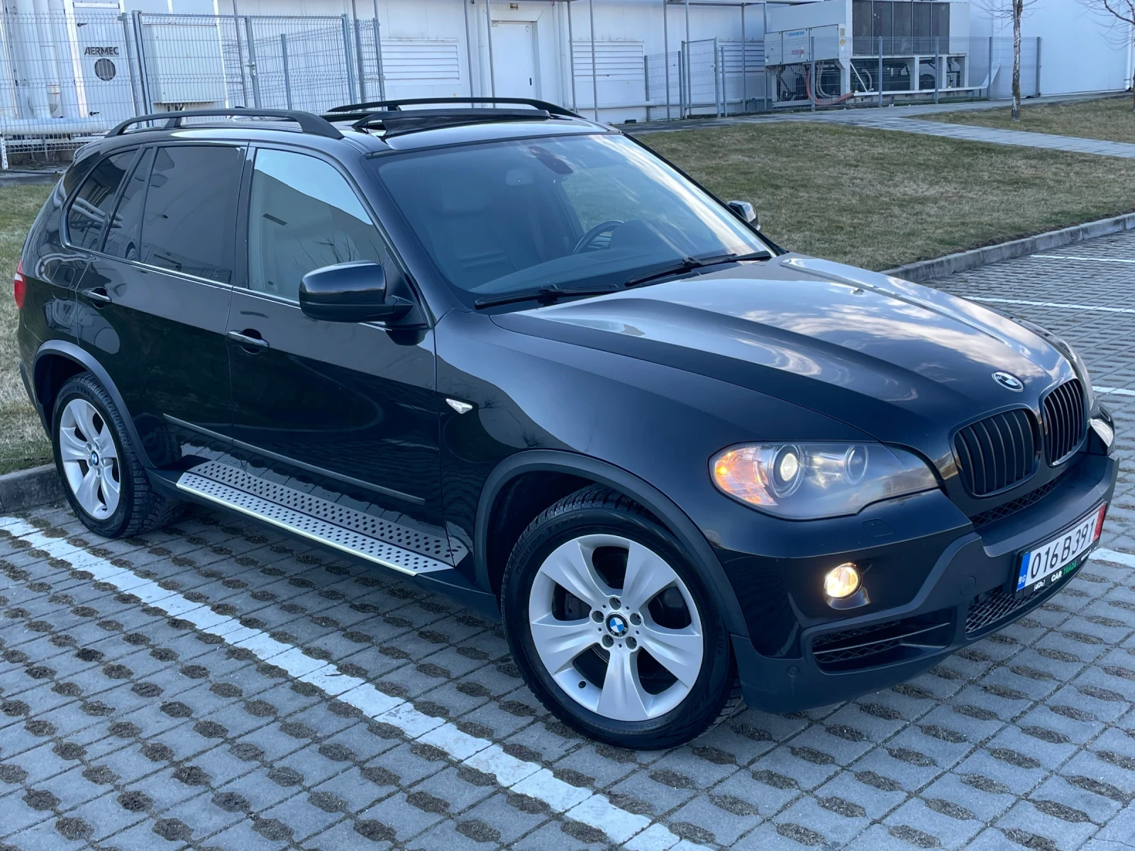 BMW X5 235/М57/ПАНО/СТЕПЕНКИ/ЧЕРЕН ТАВАН/МЕМОРИ/НОВИГУМИ - изображение 3