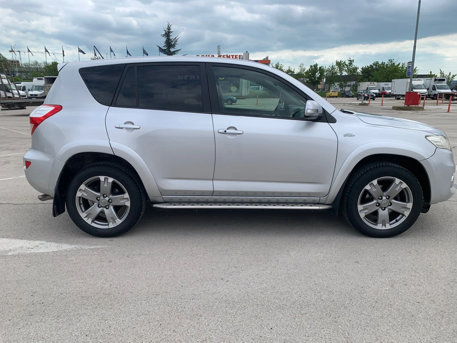 Toyota Rav4 2.2 D CAT , снимка 5 - Автомобили и джипове - 54552548