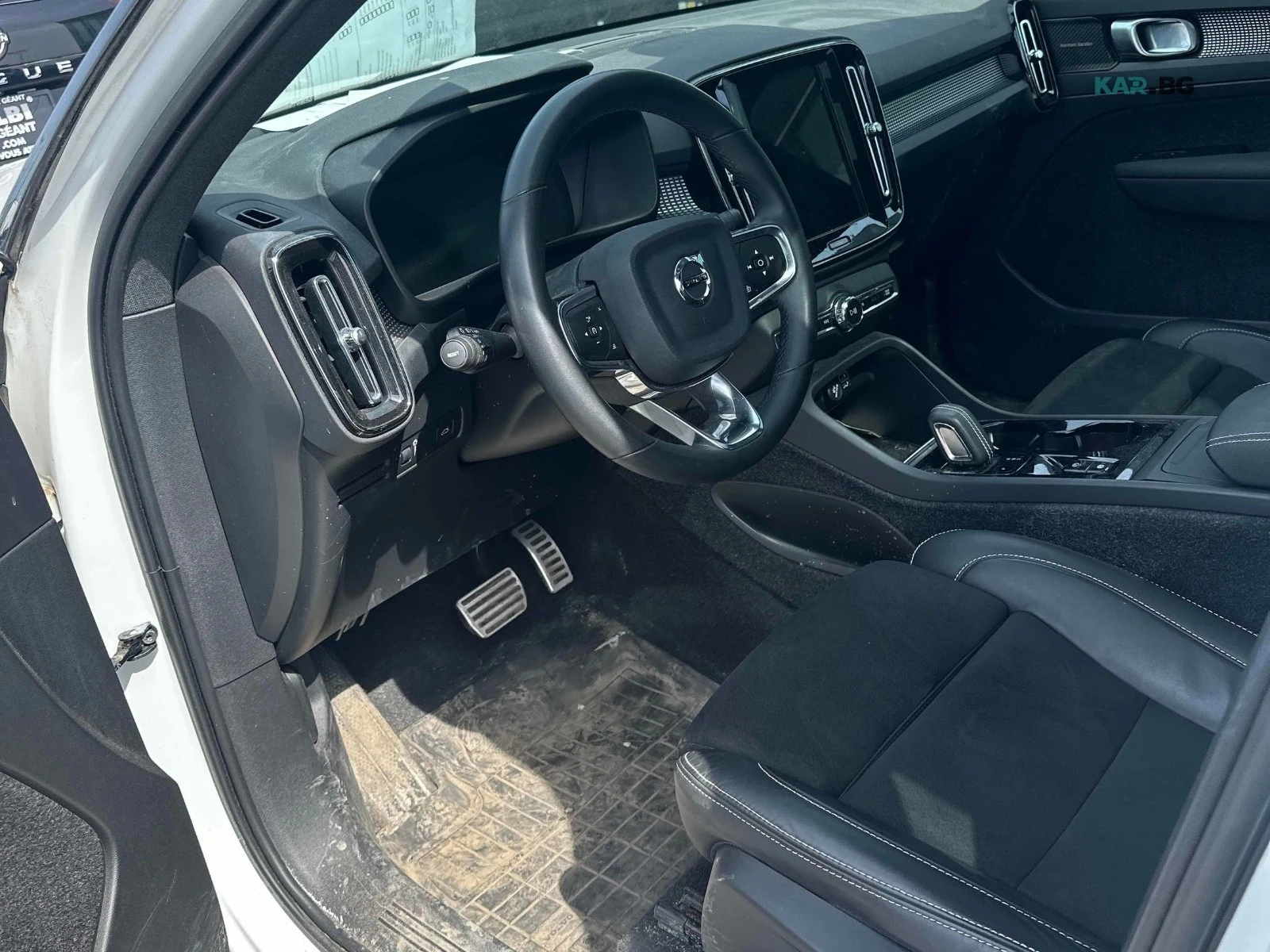 Volvo XC40 T5 R-Design 2022 * АвтоКредит* (ЦЕНА ДО БГ), снимка 7 - Автомобили и джипове - 54758003