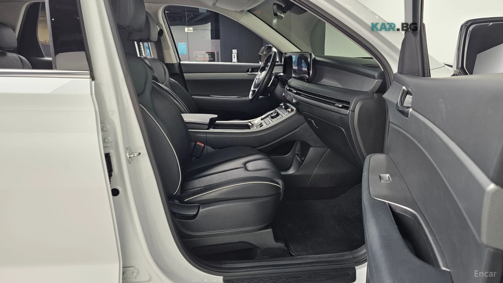 Hyundai Palisade * 3.8* 4WD* ПОДГРЕВ* ОБДУХВАНЕ* КАМЕРА* NAVI* LED*, снимка 11 - Автомобили и джипове - 54916682