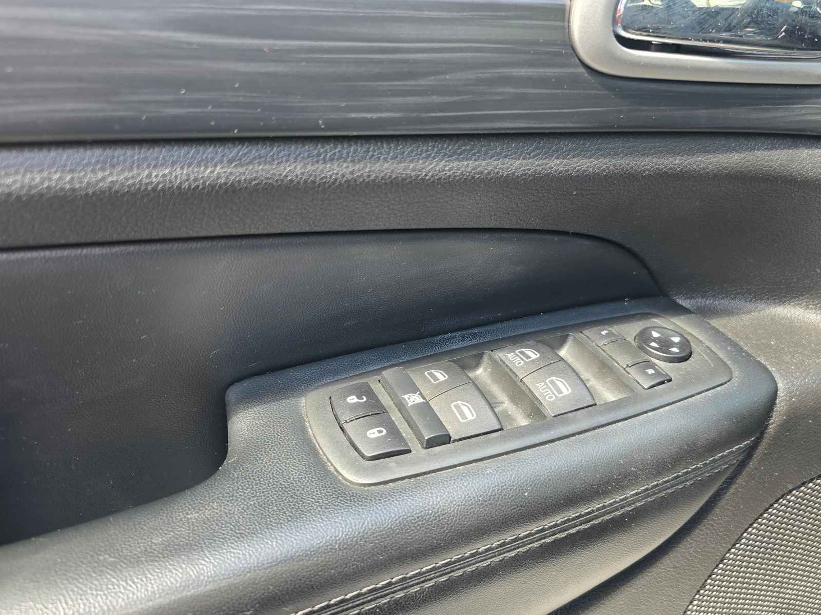 Jeep Grand cherokee Limited/3.6i/Газ/4x4/Лизинг, снимка 9 - Автомобили и джипове - 54941614