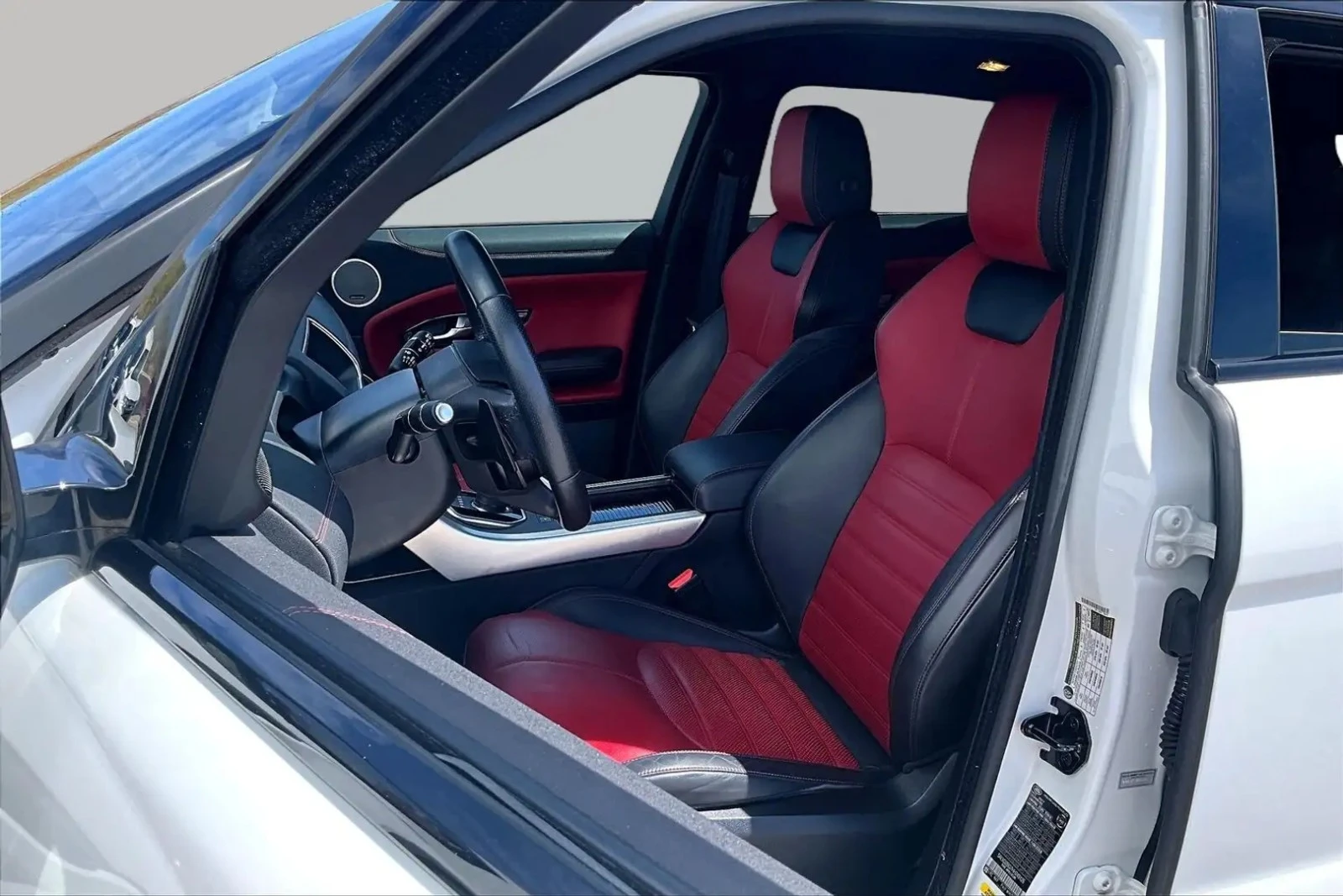 Land Rover Range Rover Evoque HSE Dynamic * AвтоКредит * (ЦЕНА ДО БГ), снимка 7 - Автомобили и джипове - 55138760
