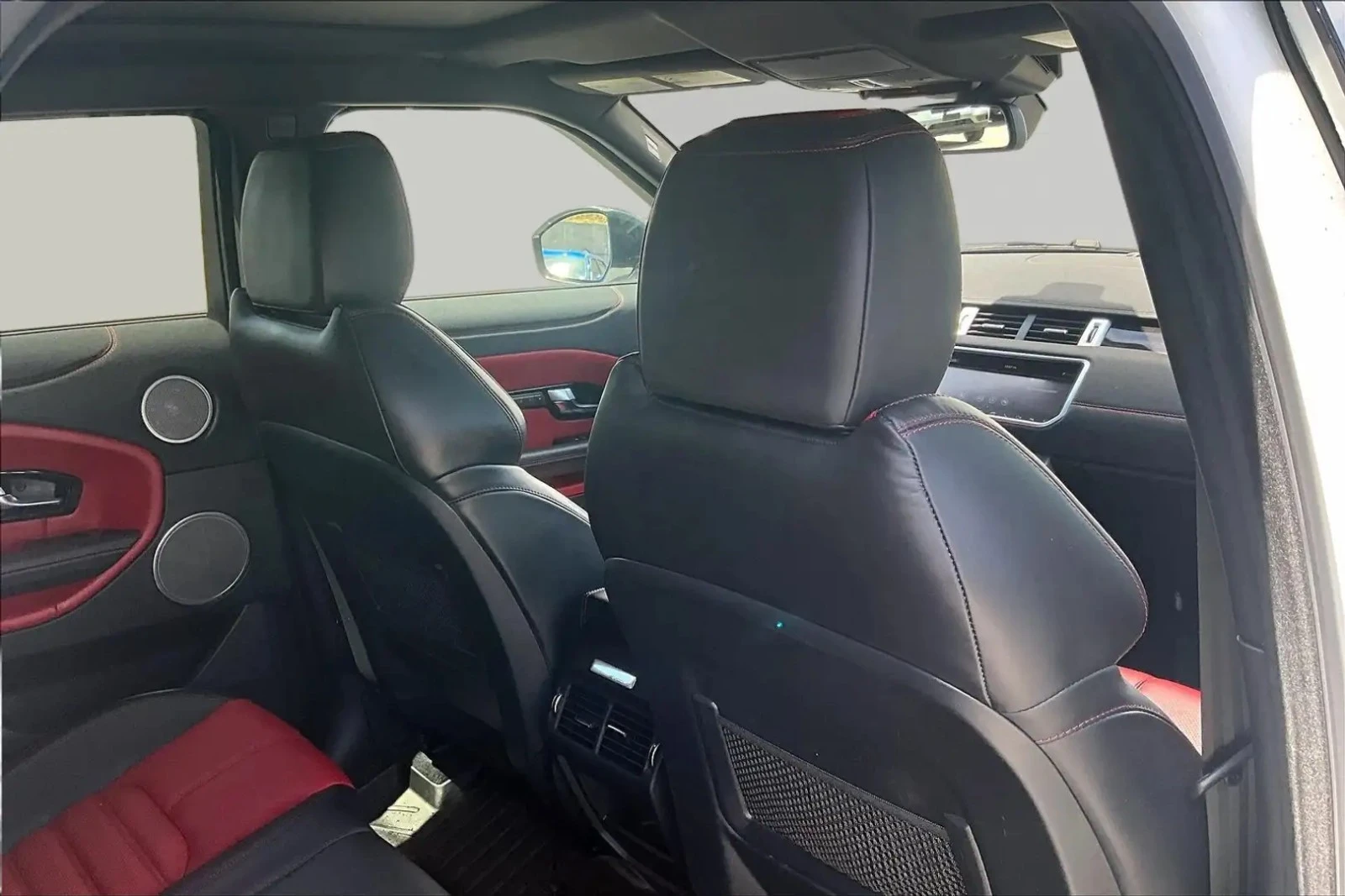 Land Rover Range Rover Evoque HSE Dynamic * AвтоКредит * (ЦЕНА ДО БГ), снимка 16 - Автомобили и джипове - 55138760