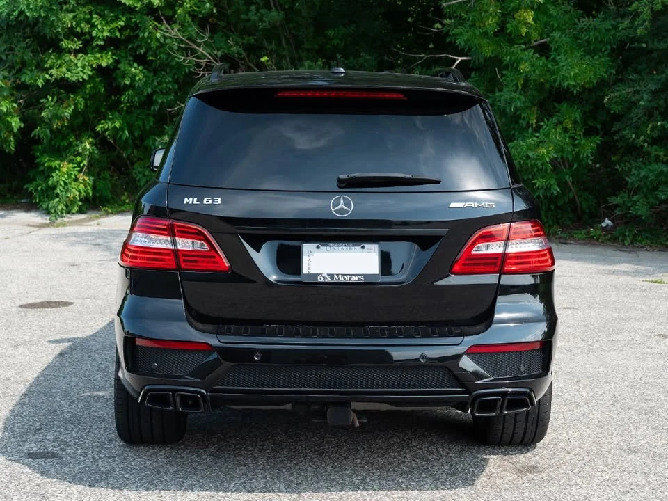 Mercedes-Benz ML 63 AMG * 4MATIC* АВТОКРЕДИТ БЕЗ ПЪРВОНАЧАЛНА ВНОСКА* , снимка 2 - Автомобили и джипове - 55789844