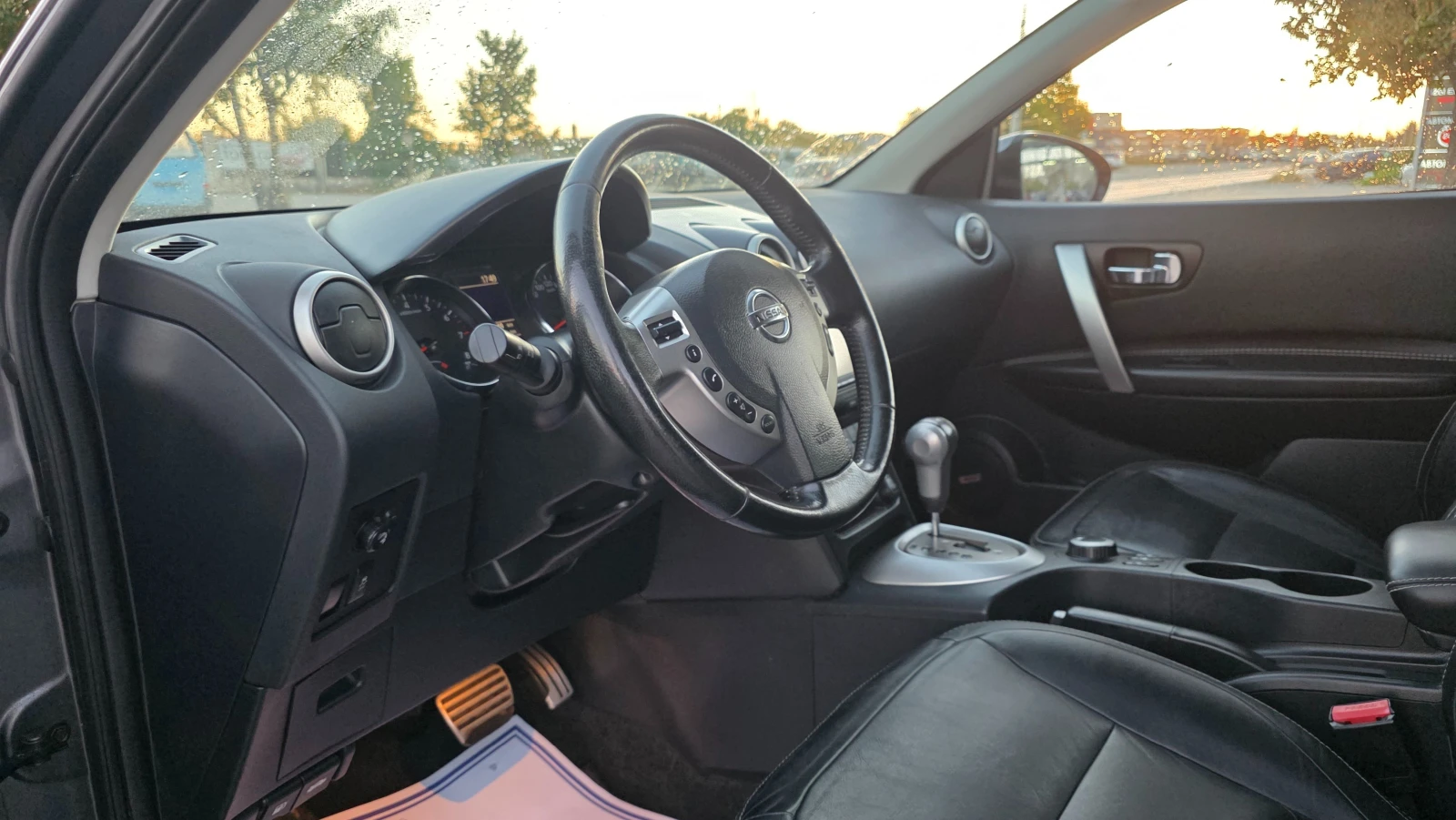 Nissan Qashqai 2.0i/141hp/7m/4X4/FUL-FUL, снимка 7 - Автомобили и джипове - 56133986