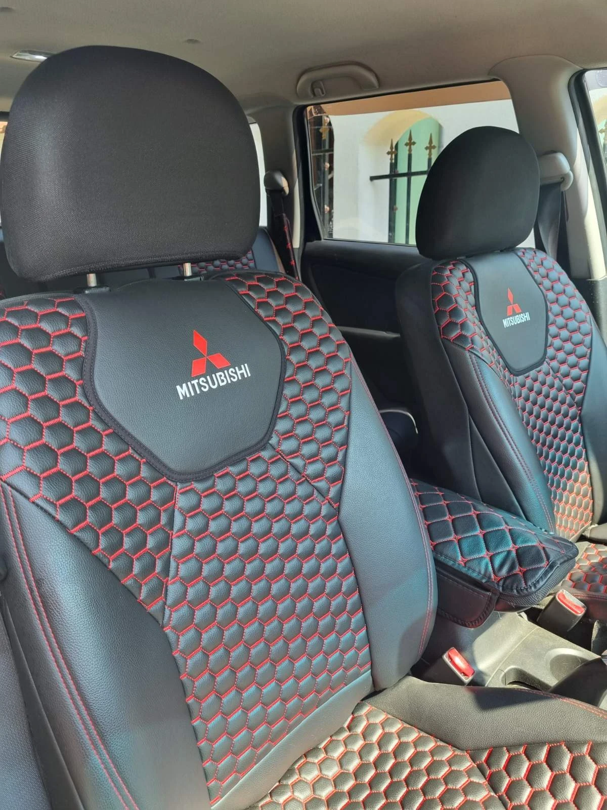 Mitsubishi Outlander, снимка 10 - Автомобили и джипове - 56252147