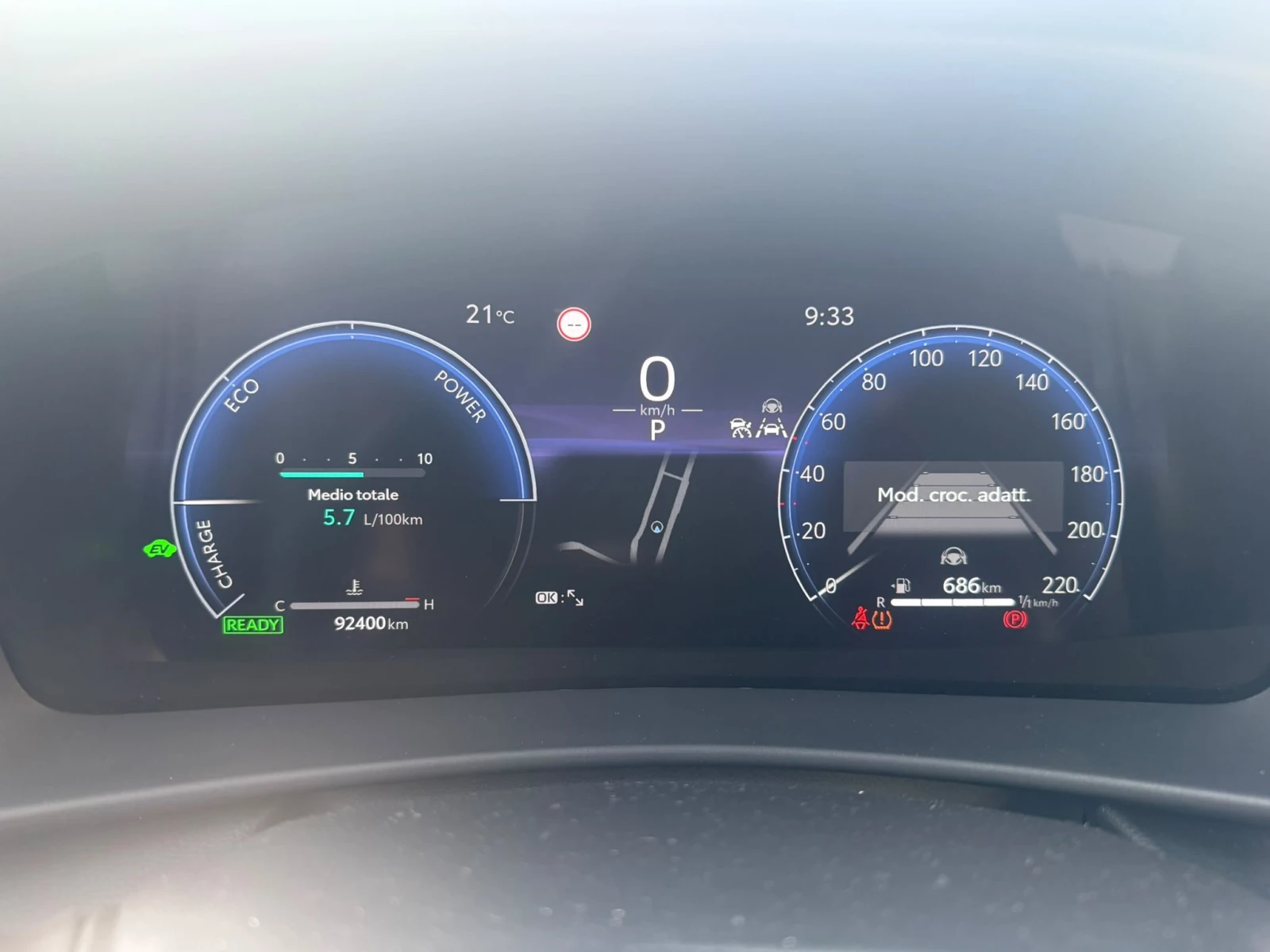 Toyota C-HR 1.8 Hybrid Очакван внос!, снимка 8 - Автомобили и джипове - 56306409
