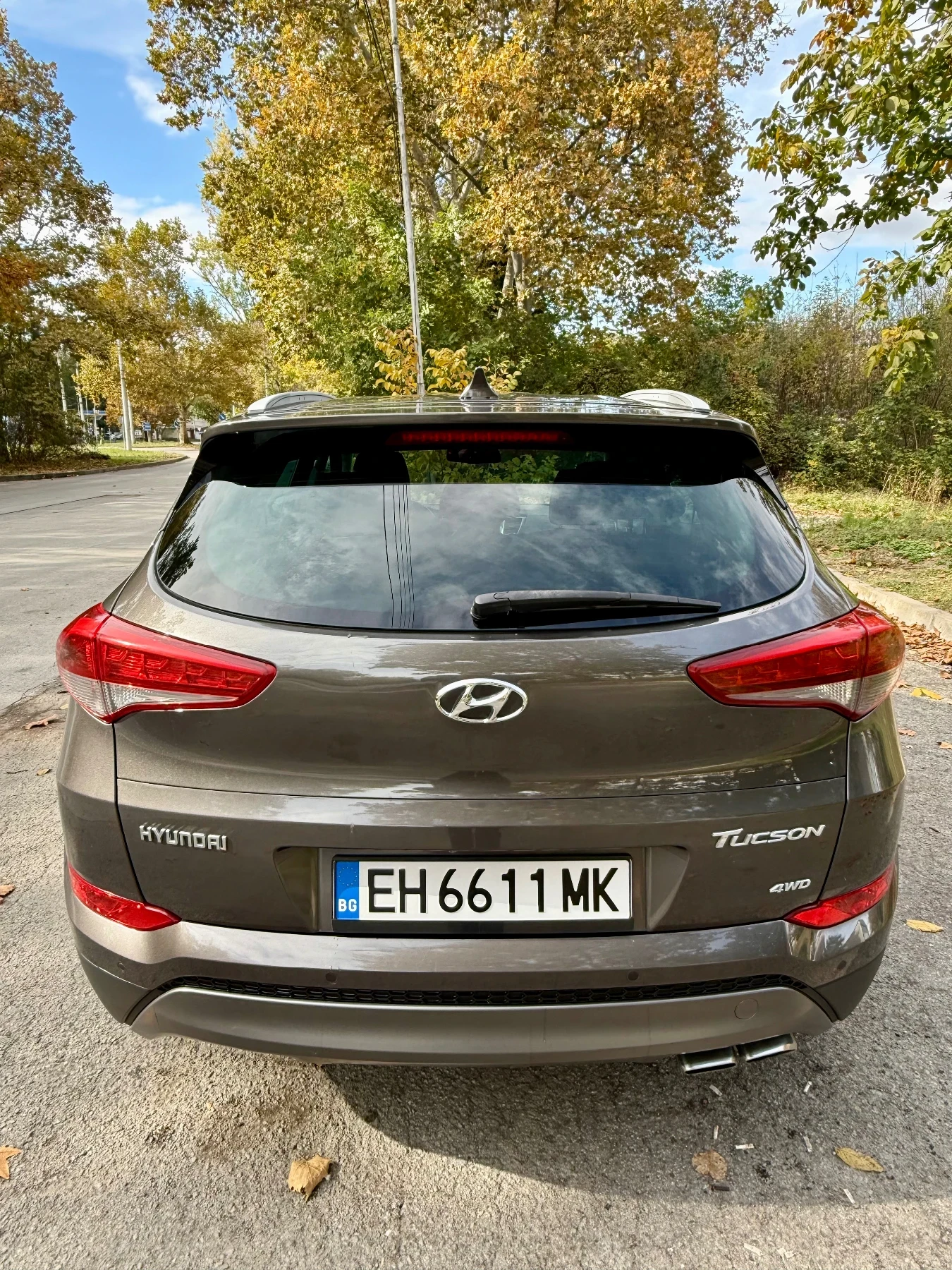 Hyundai Tucson 2.0 CRDI 4WD, снимка 5 - Автомобили и джипове - 56679714