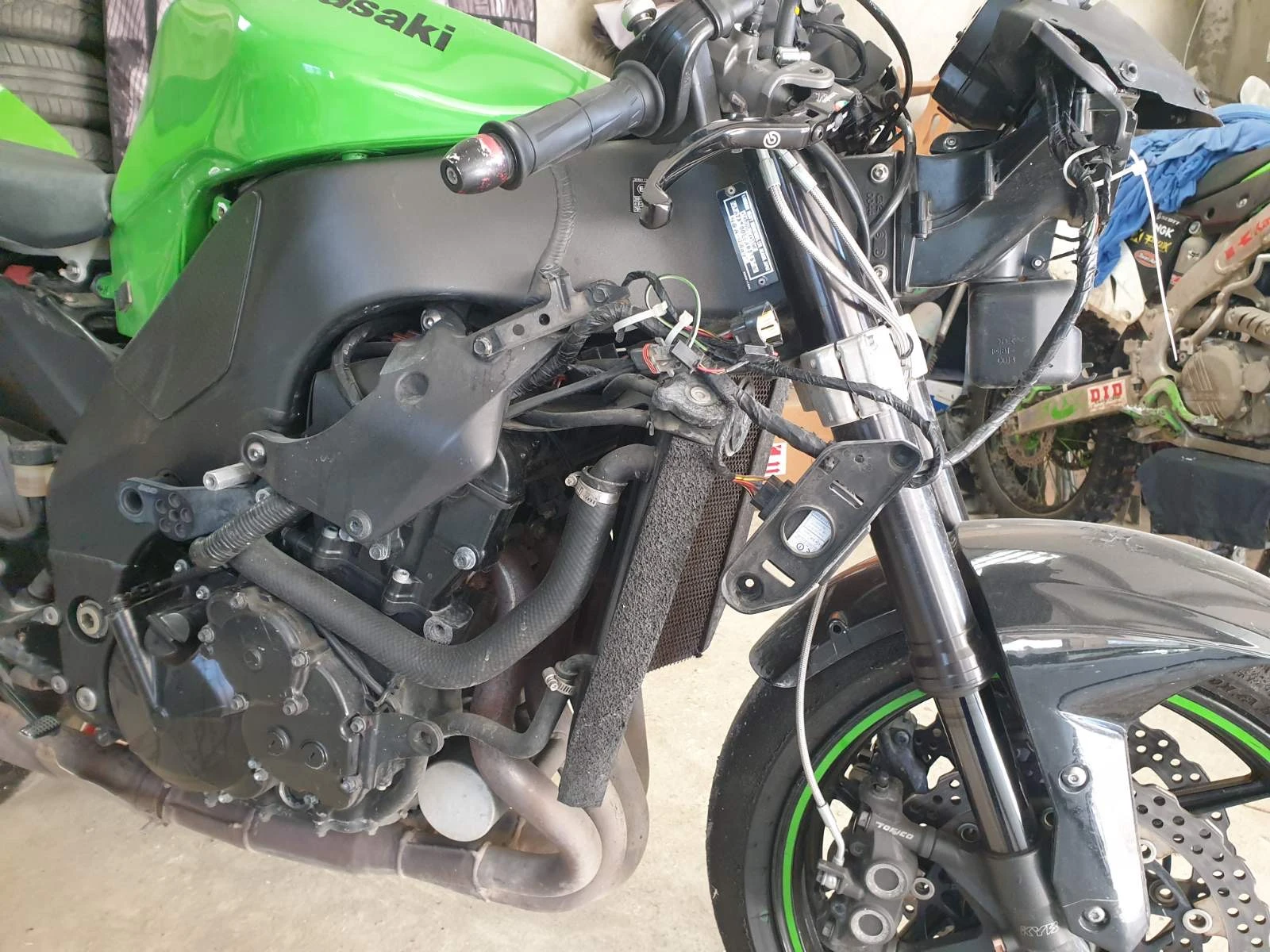 Kawasaki Zxr ZX10R - изображение 10