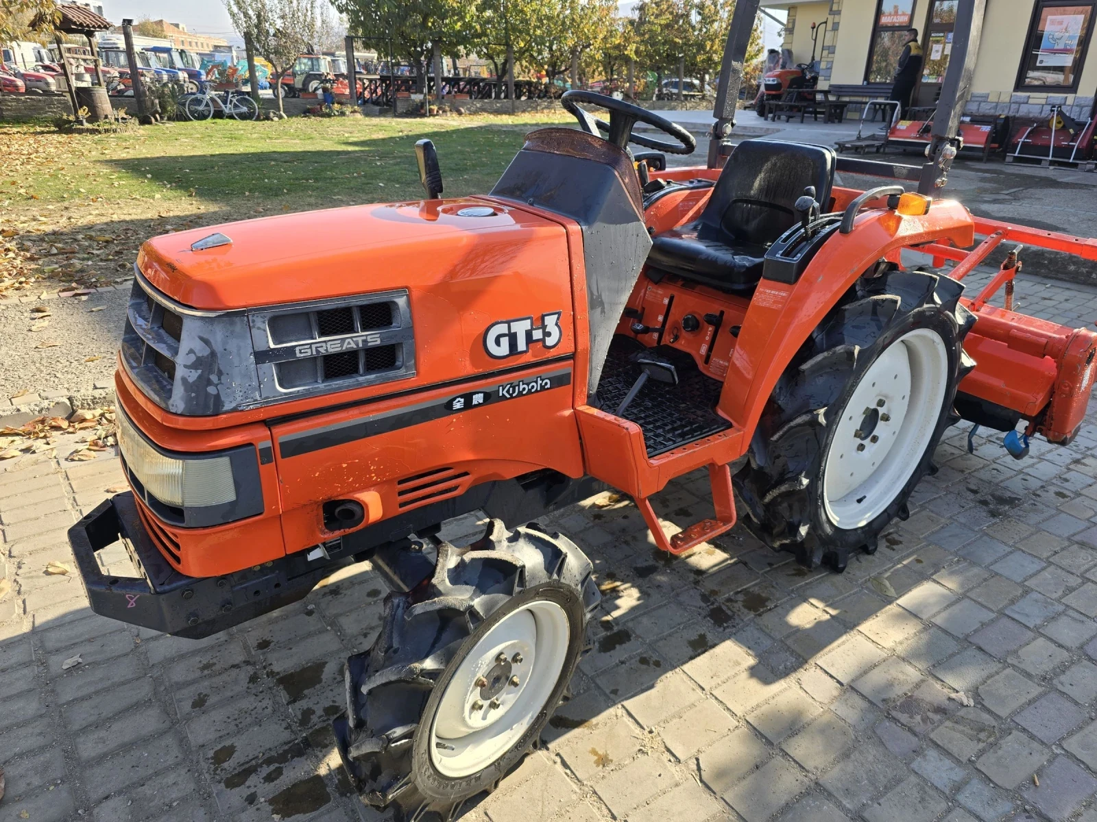 Трактор Kubota GT 3 - изображение 2