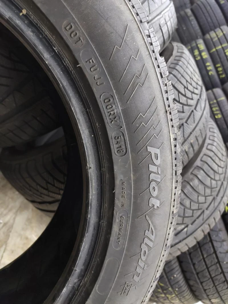 Гуми Зимни 235/55R17, снимка 9 - Гуми и джанти - 30994205