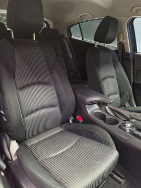 Mazda 3 2.2d* 150к.с* BOSE* SKYACTIVE* HEADUP* KEYLESS, снимка 12