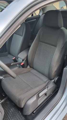 VW Jetta 1.6 TDi, снимка 9