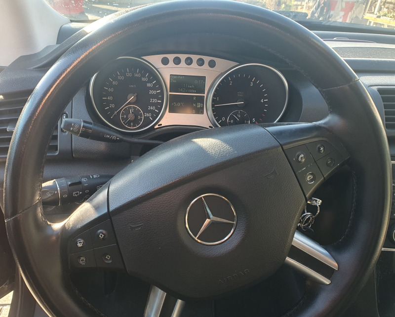 Mercedes-Benz R 280, снимка 5 - Автомобили и джипове - 45641443