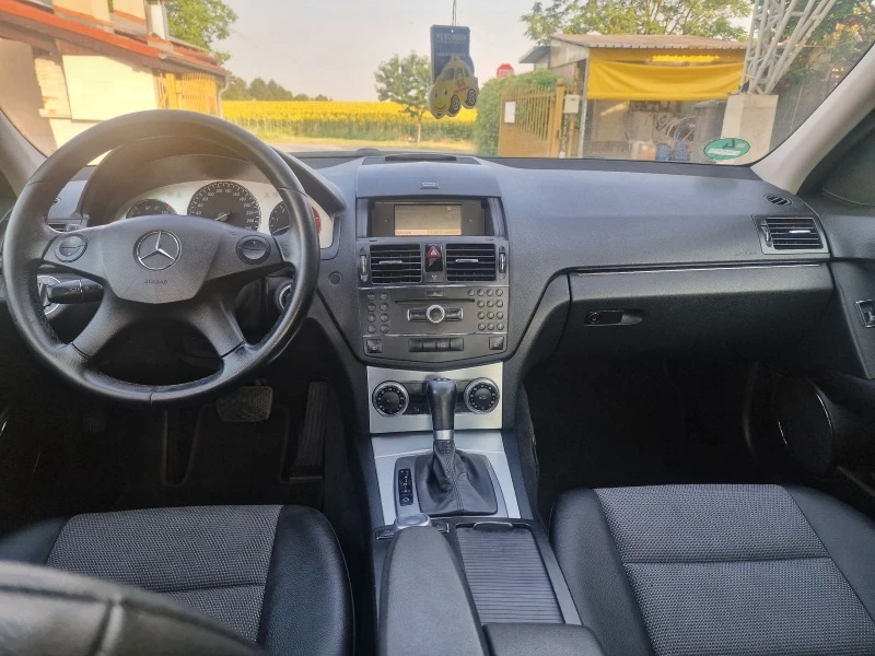 Mercedes-Benz C 220 CDI AVANGARDE, снимка 10 - Автомобили и джипове - 46368370