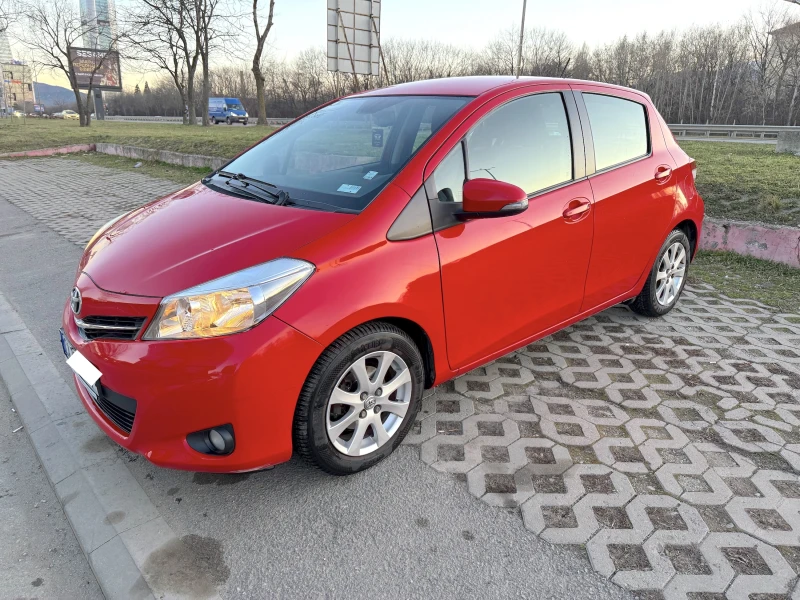 Toyota Yaris, снимка 11 - Автомобили и джипове - 49466360