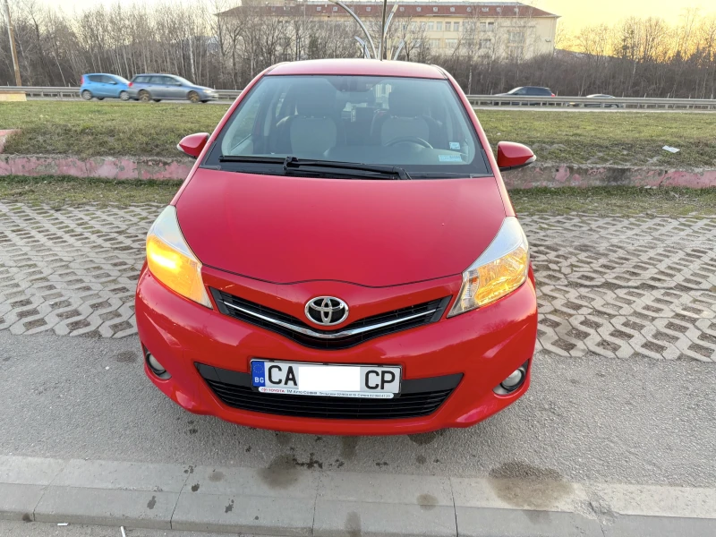 Toyota Yaris, снимка 10 - Автомобили и джипове - 49466360