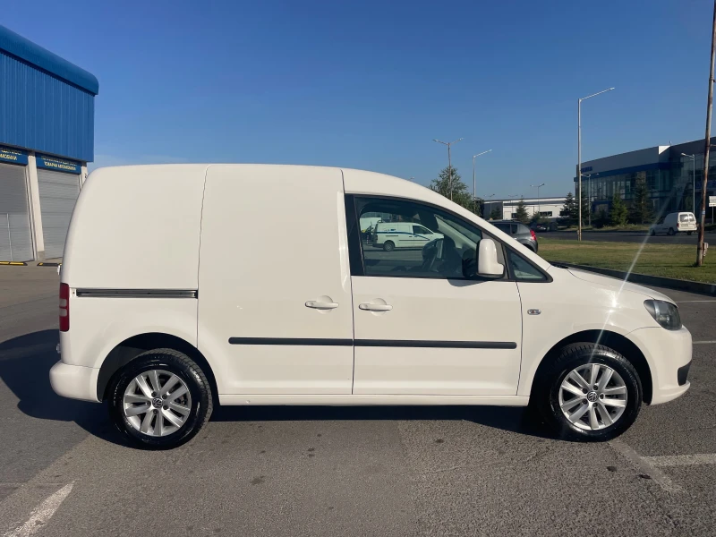 VW Caddy, снимка 4 - Автомобили и джипове - 50887256
