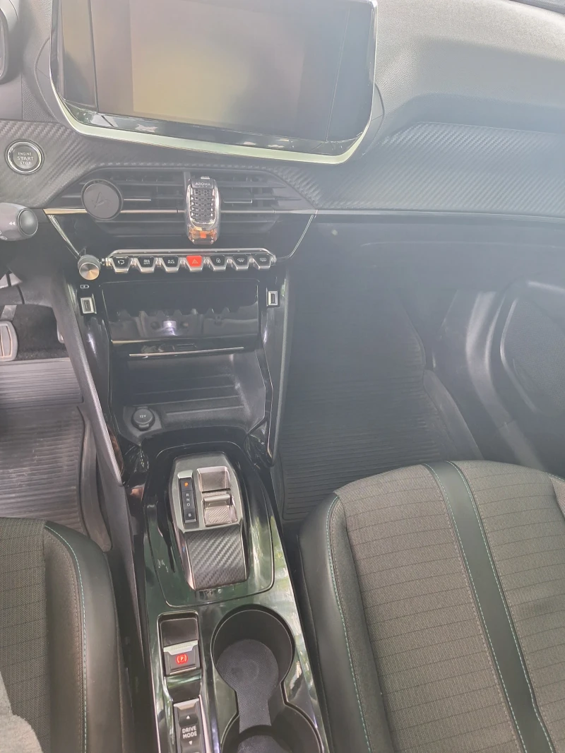 Peugeot 2008 Peugeot 2008 e allure  Гаранционен!, снимка 14 - Автомобили и джипове - 52598589