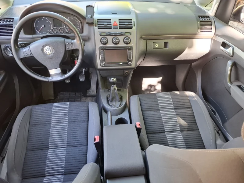 VW Touran 2.0BMM , UNITED&#34; NAVI, снимка 8 - Автомобили и джипове - 51775418