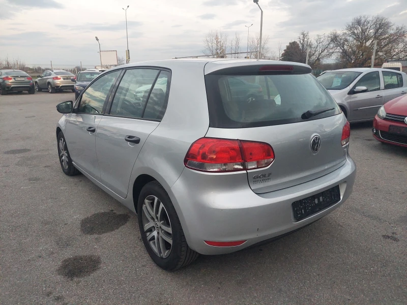 VW Golf 1.6i 102кс., снимка 4 - Автомобили и джипове - 52486283