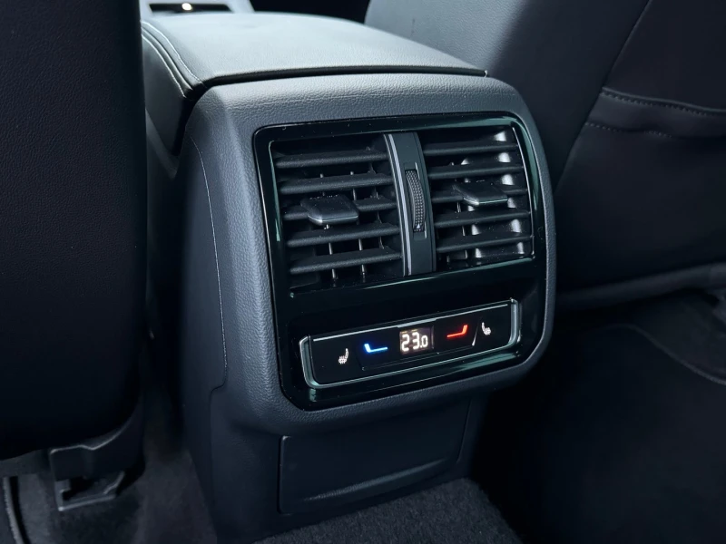 VW Passat VW Passat Var. Business 2.0TDI SCR 4MOT DSG, снимка 10 - Автомобили и джипове - 53322505