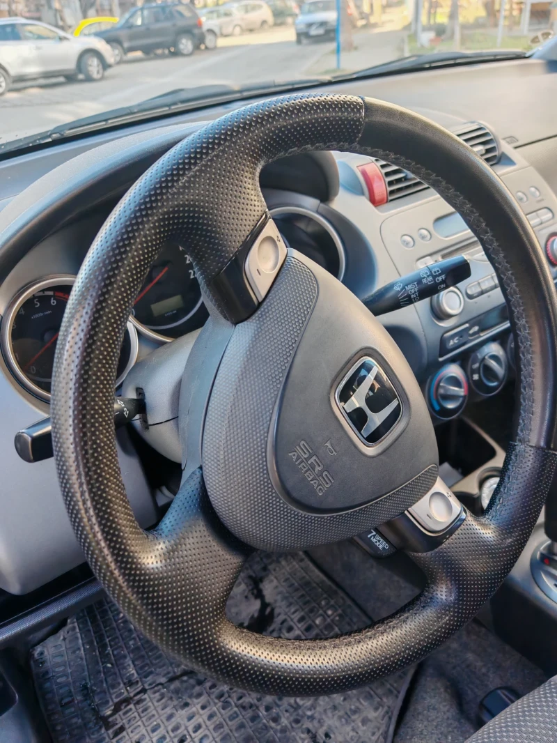 Honda Jazz, снимка 4 - Автомобили и джипове - 53231022