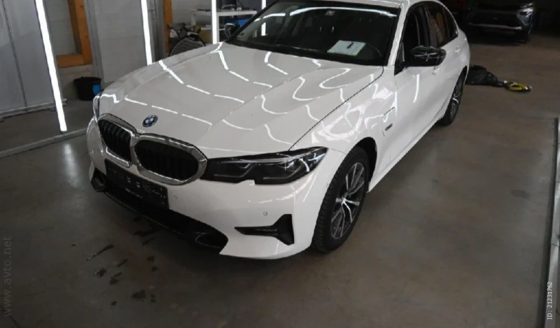 BMW 330 e xDrive Sport line.Hybrid - 57800 лв. - 34079722 1