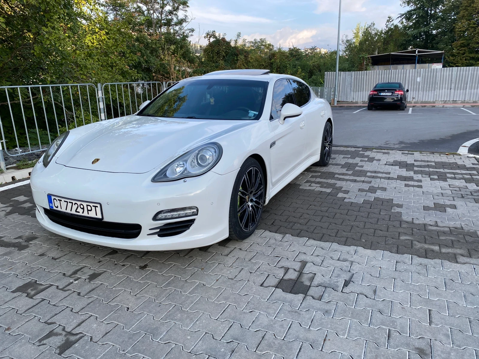 Porsche Panamera 3.0d//8ск// - изображение 3