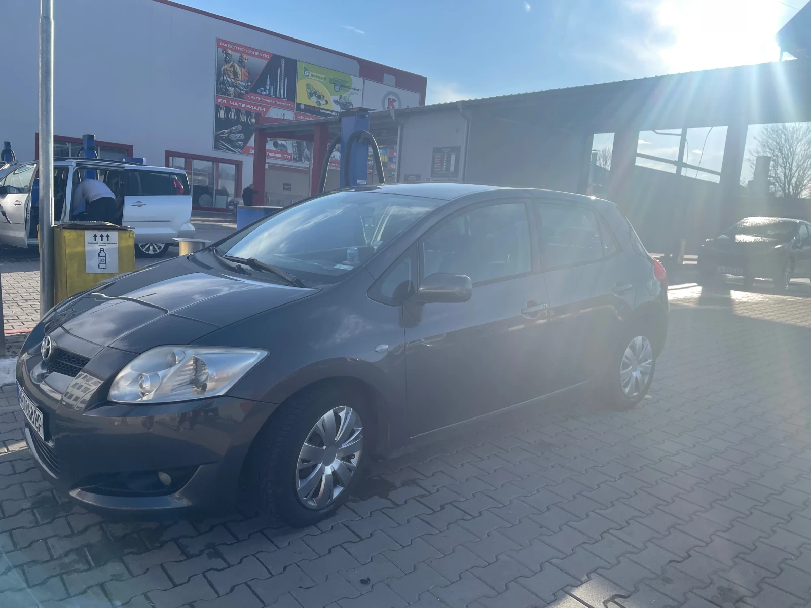 Toyota Auris  - изображение 2