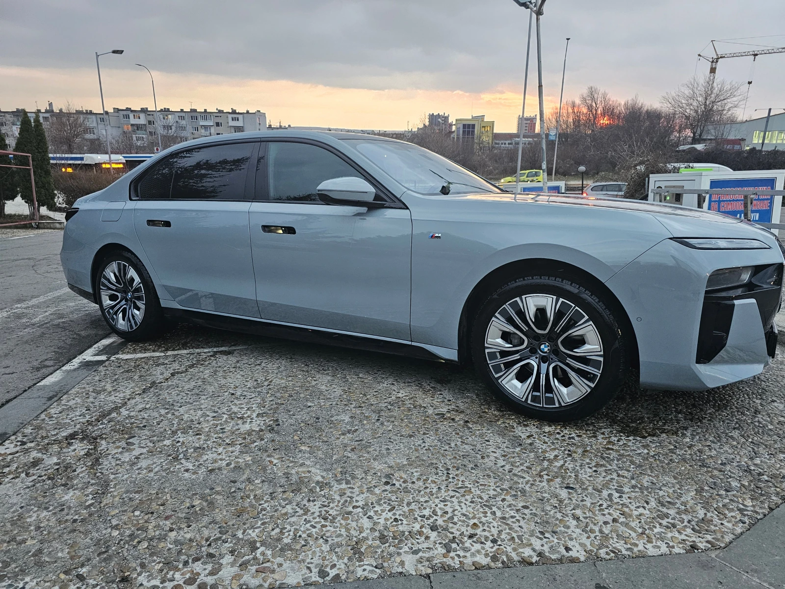 BMW 740 Уникат/Поръчков/Гаранция - изображение 3