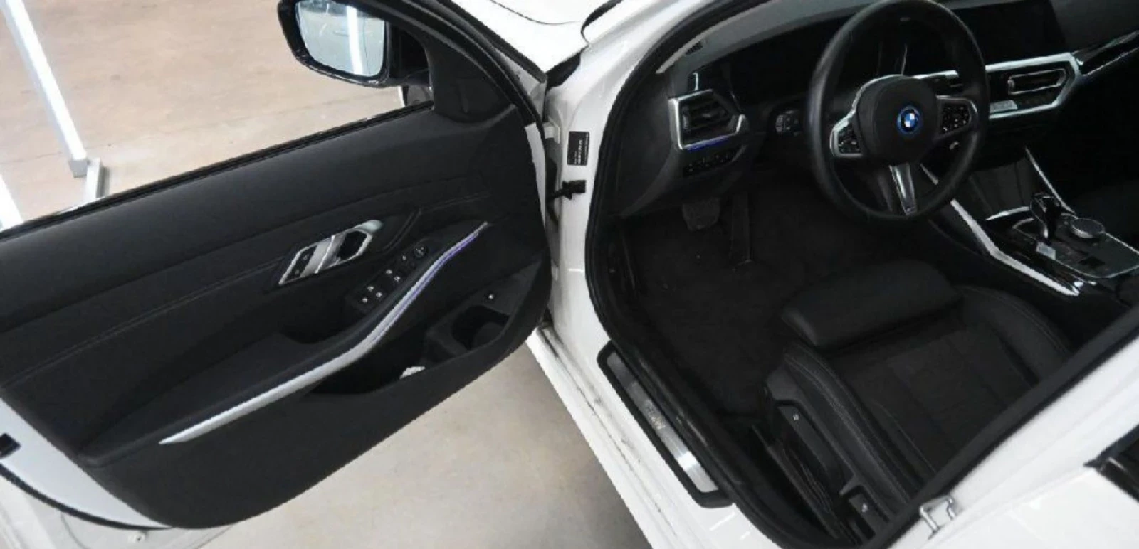 BMW 330 e xDrive Sport line.Hybrid | Mobile.bg   11