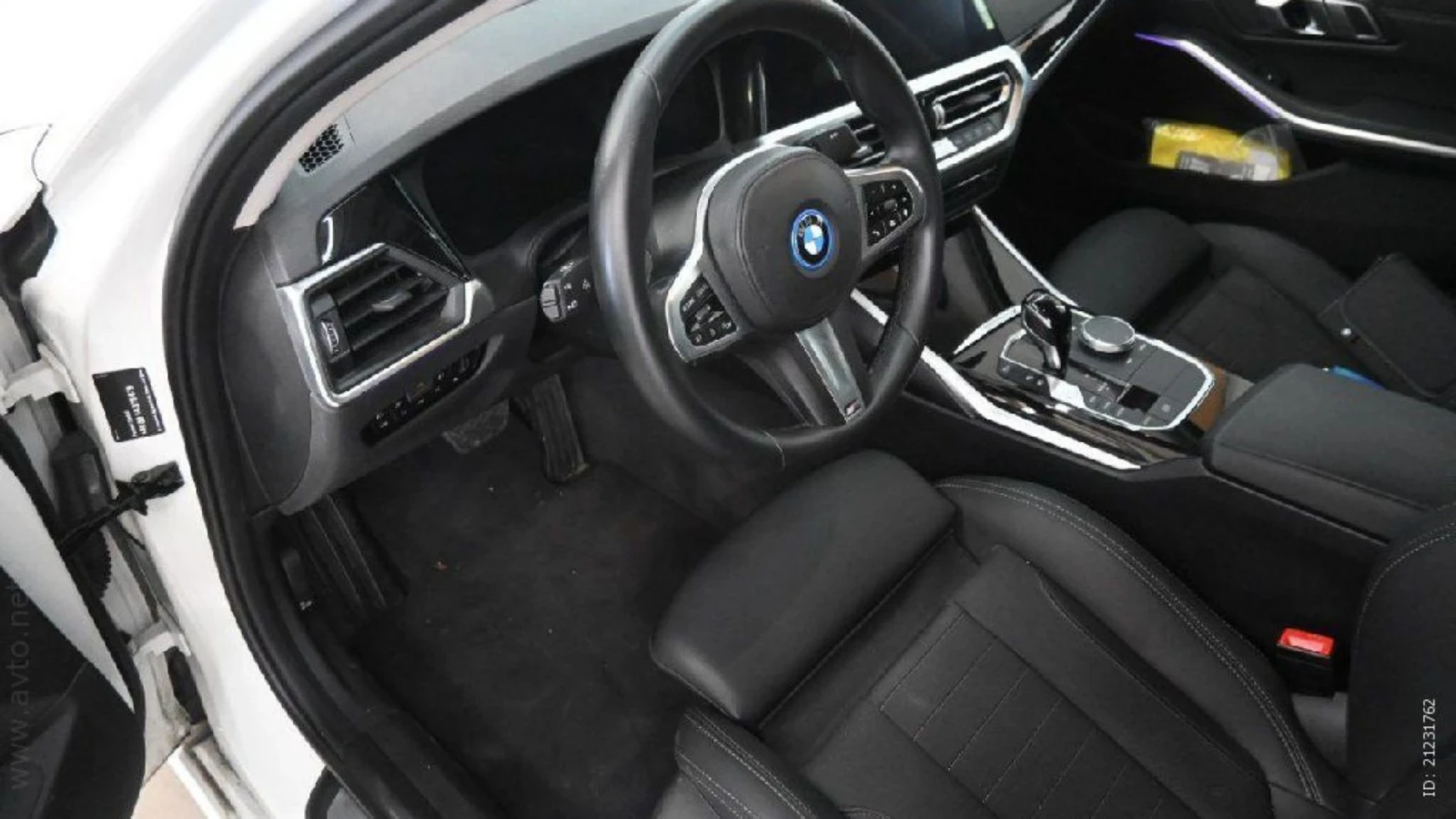 BMW 330 e xDrive Sport line.Hybrid | Mobile.bg   12