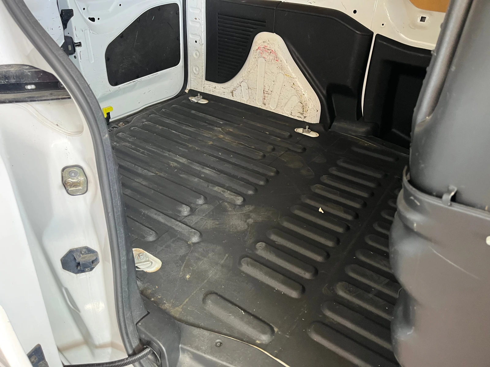 Citroen Berlingo 1.6 HDI Euro5 - изображение 10