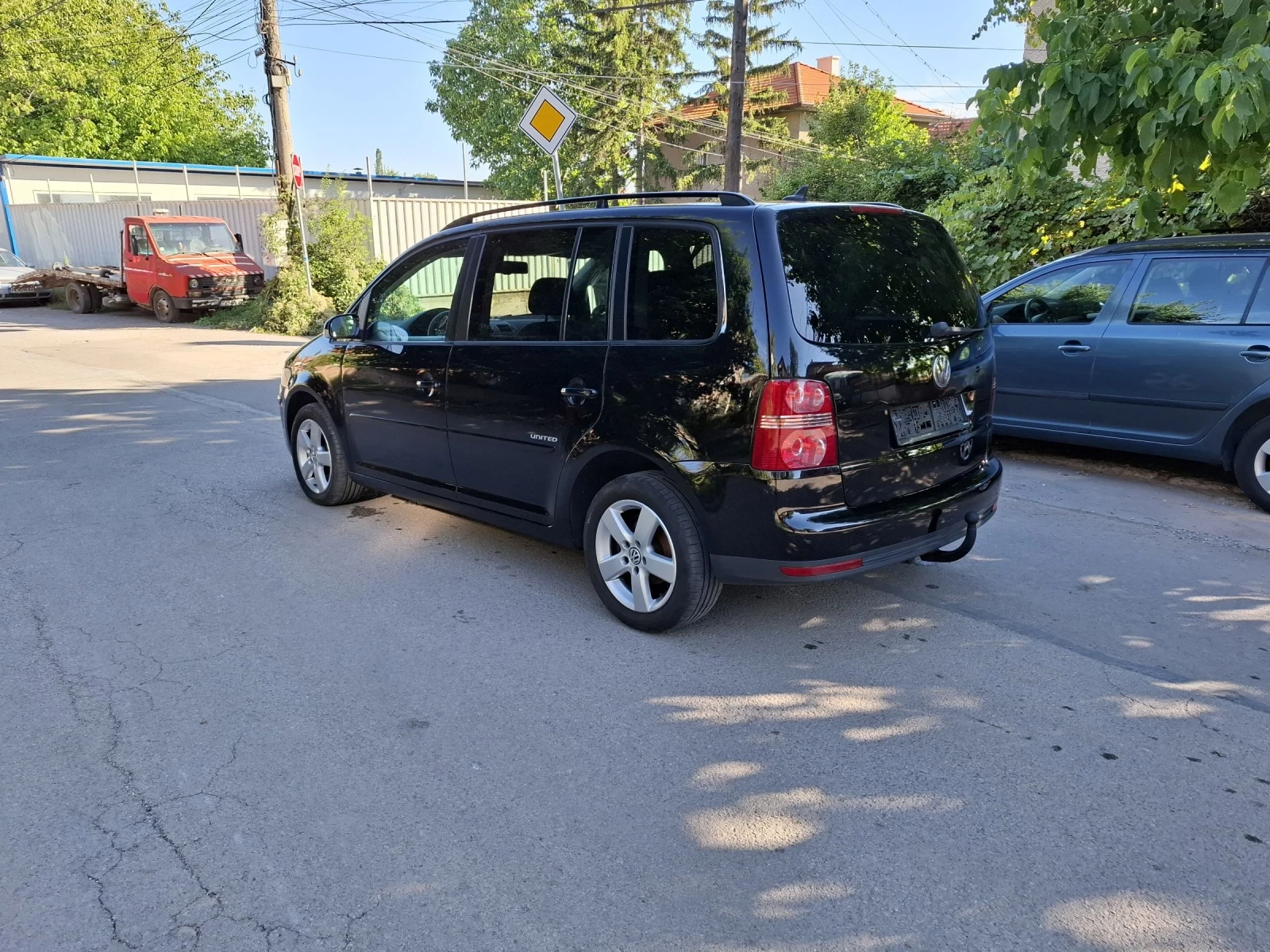 VW Touran 2.0BMM , UNITED" NAVI | Mobile.bg — изображение 3