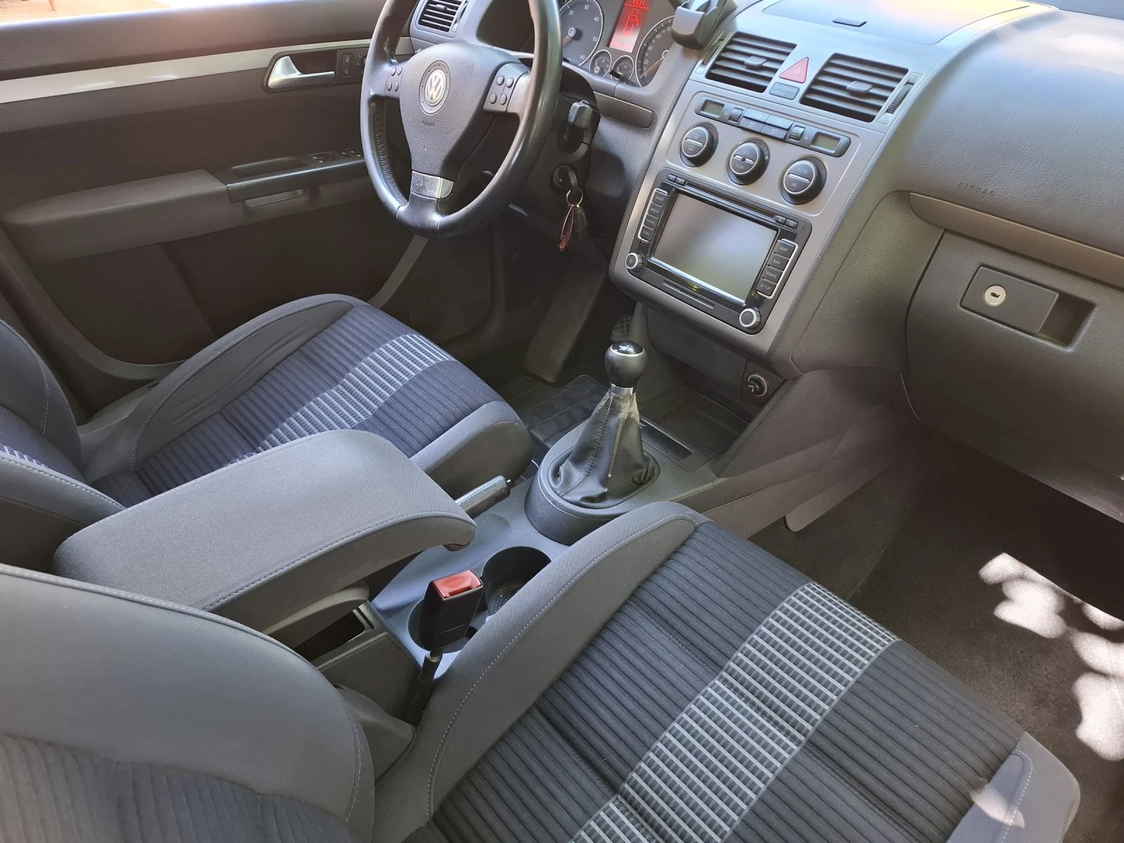 VW Touran 2.0BMM , UNITED" NAVI | Mobile.bg — изображение 11