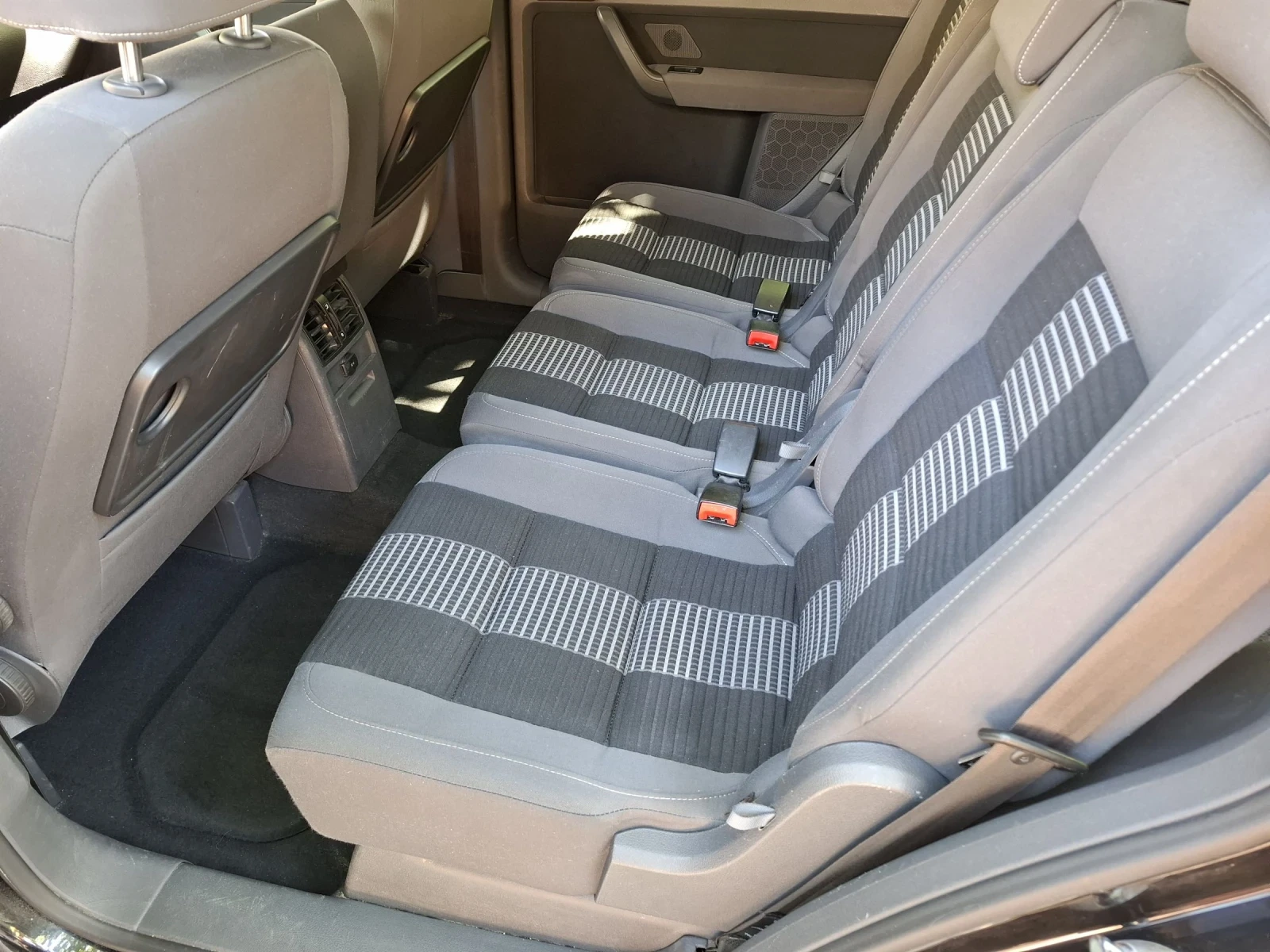 VW Touran 2.0BMM , UNITED" NAVI | Mobile.bg — изображение 13