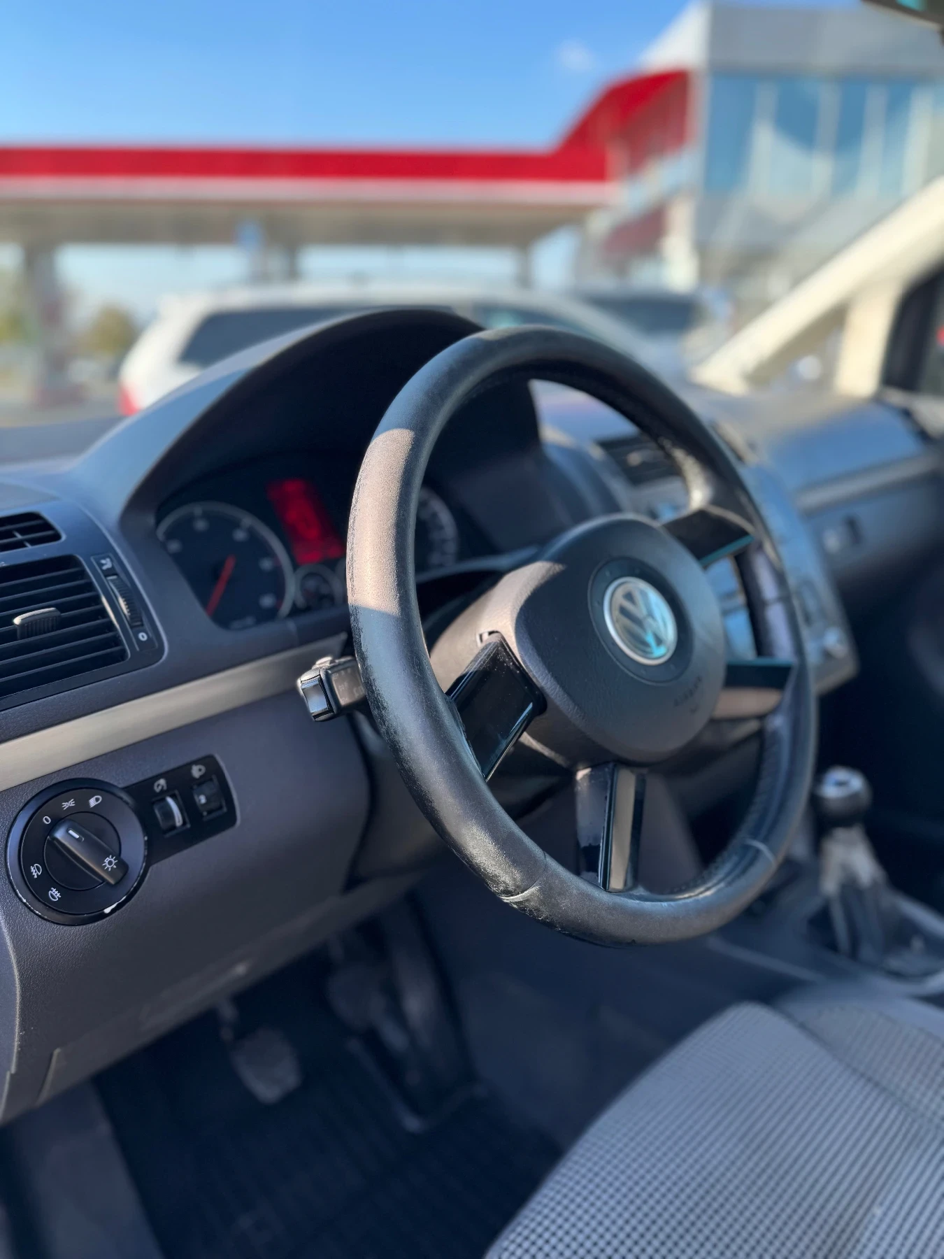 VW Touran  - изображение 9