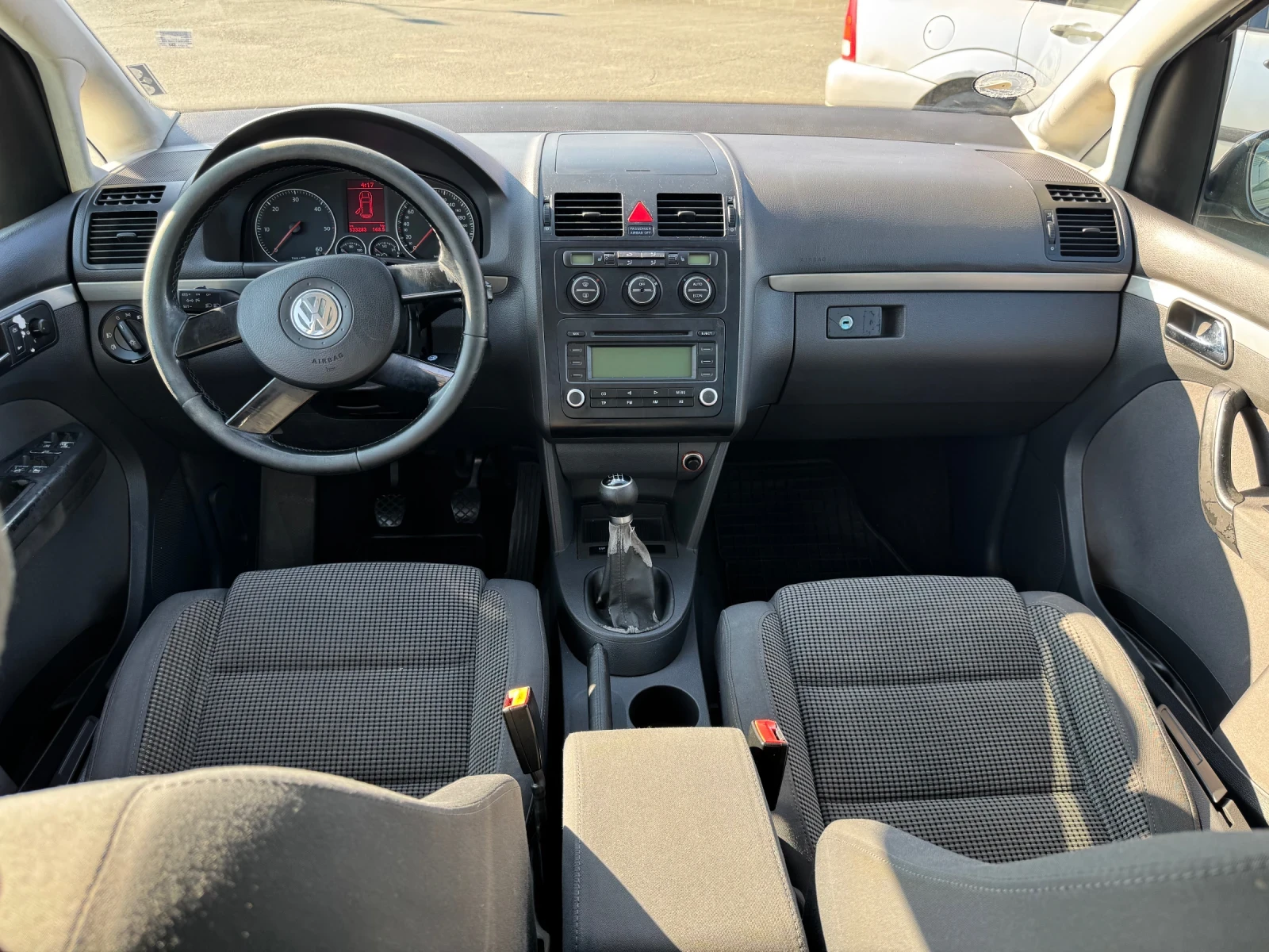 VW Touran  - изображение 8