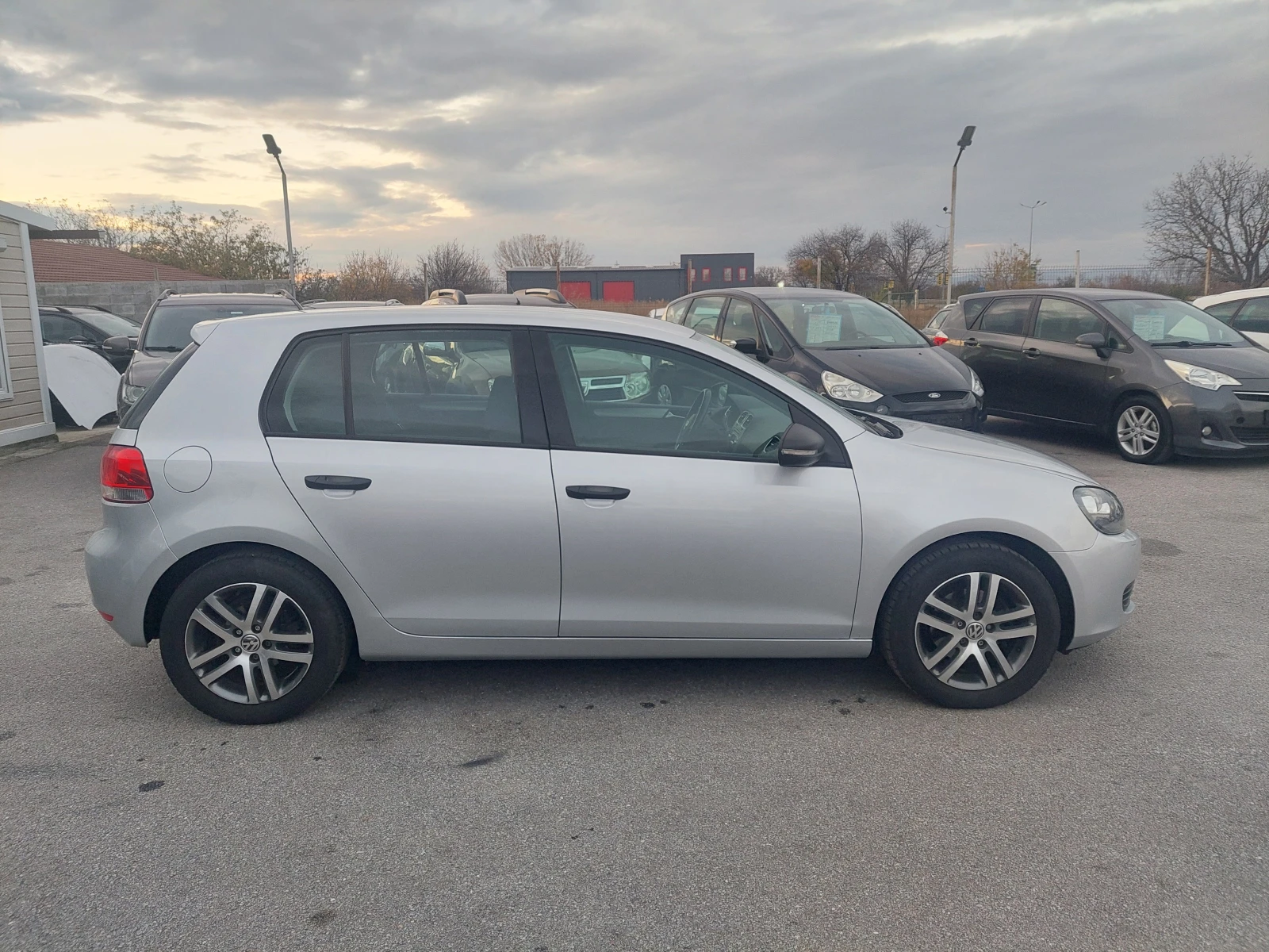 VW Golf 1.6i 102кс. - изображение 2