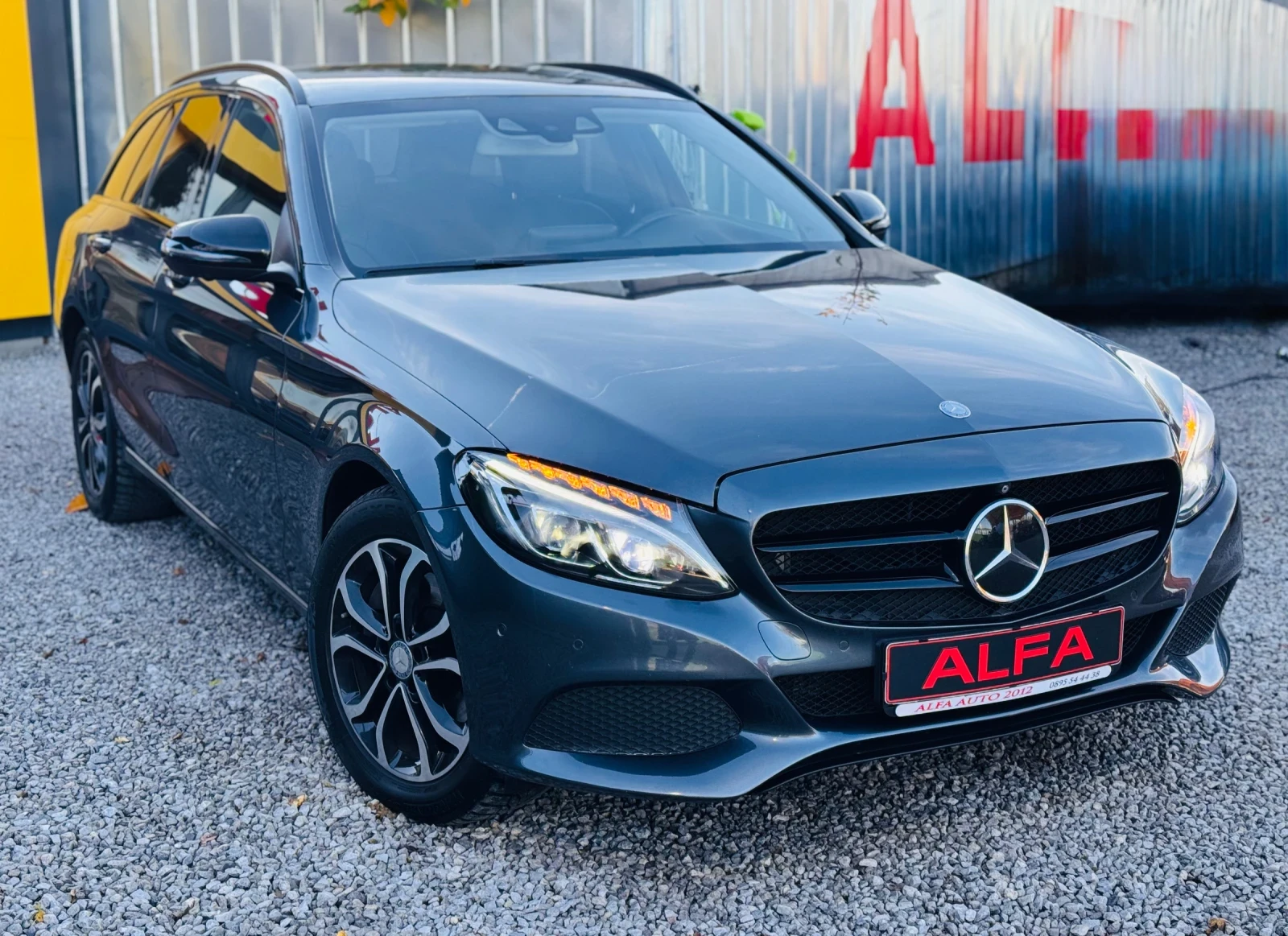 Mercedes-Benz C 250 d/BI-TURBO/4x4/ВСИЧКИ ЕКСТРИ/ПЕРЛА/ПОРЪЧКОВА/// - изображение 4