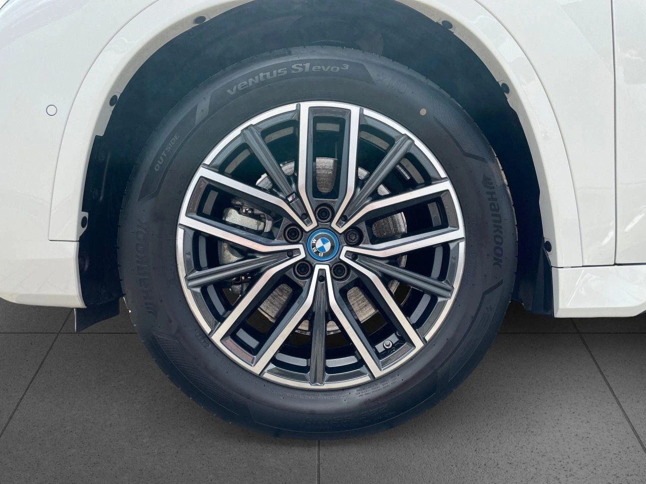 BMW iX1 xDrive30/M-SPORT/HEAD UP/360/LED/SHADOW LINE/ | Mobile.bg   5