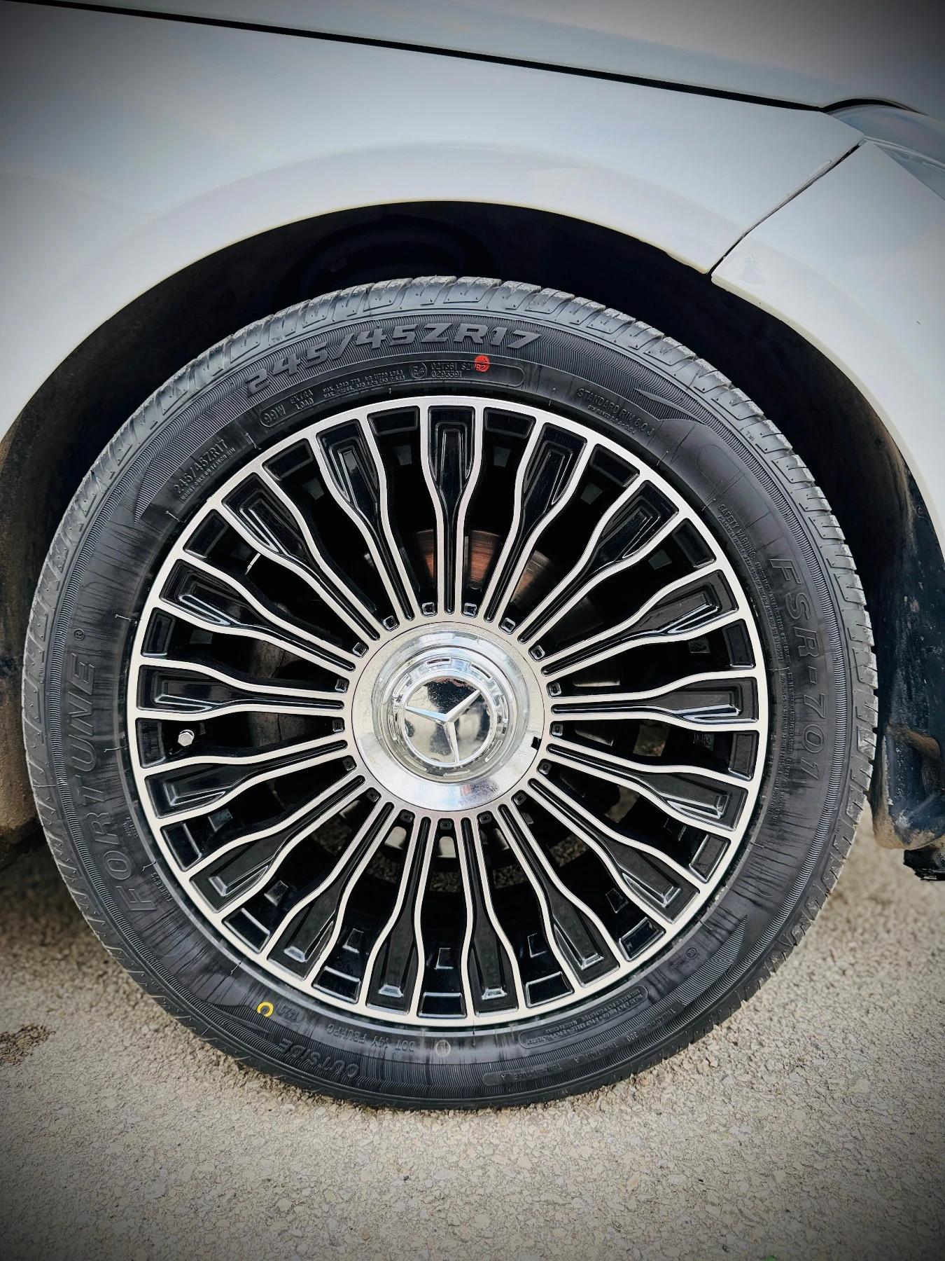 Mercedes-Benz E 220  - изображение 6