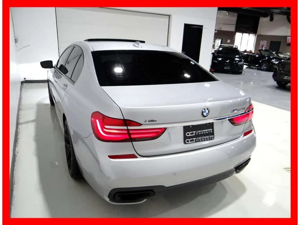 BMW 750 * 750I X DRIVE M SPORT * CARBON CORE/HARMAN KARDON, снимка 4 - Автомобили и джипове - 53975130