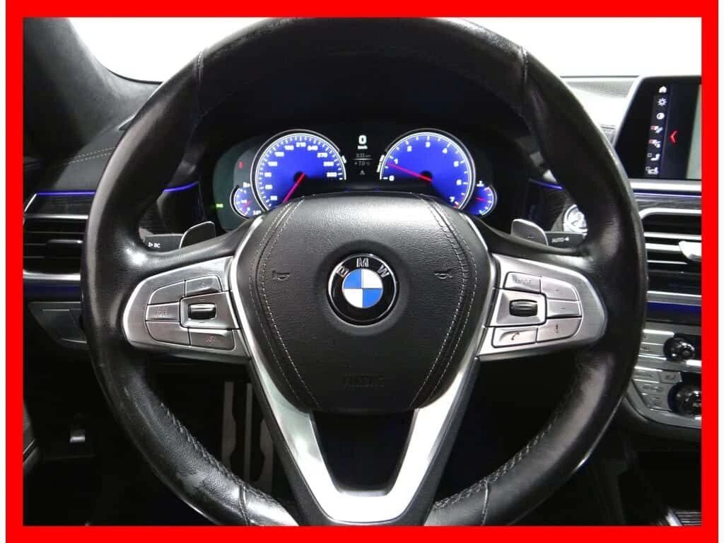 BMW 750 * 750I X DRIVE M SPORT * CARBON CORE/HARMAN KARDON, снимка 16 - Автомобили и джипове - 53975130
