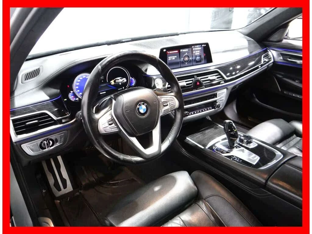 BMW 750 * 750I X DRIVE M SPORT * CARBON CORE/HARMAN KARDON, снимка 8 - Автомобили и джипове - 53975130