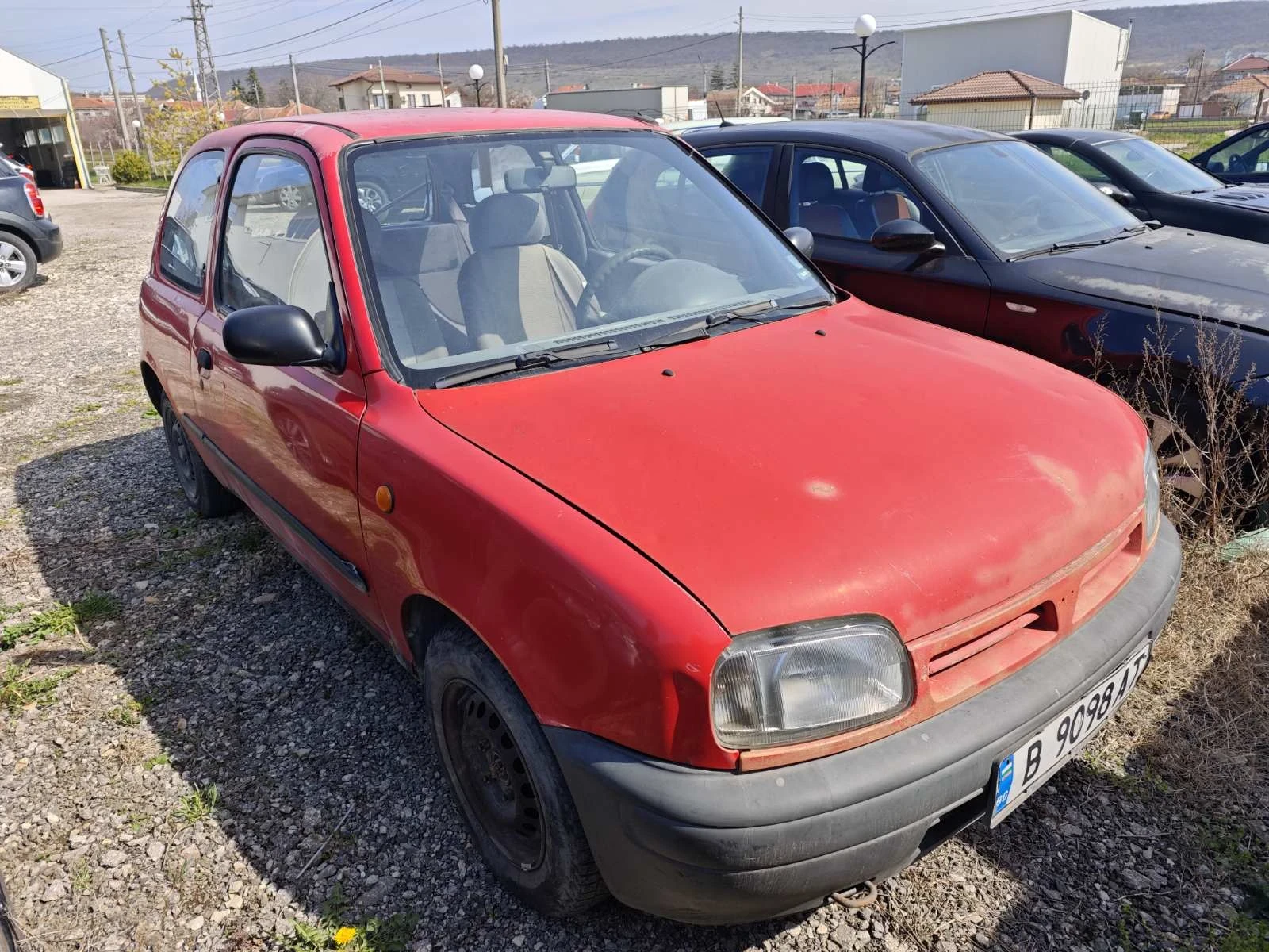 Nissan Micra 1.0, снимка 3 - Автомобили и джипове - 54010065